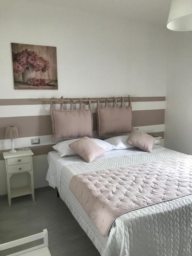 Bed and Breakfast Lady Hamilton Feletto Exterior foto